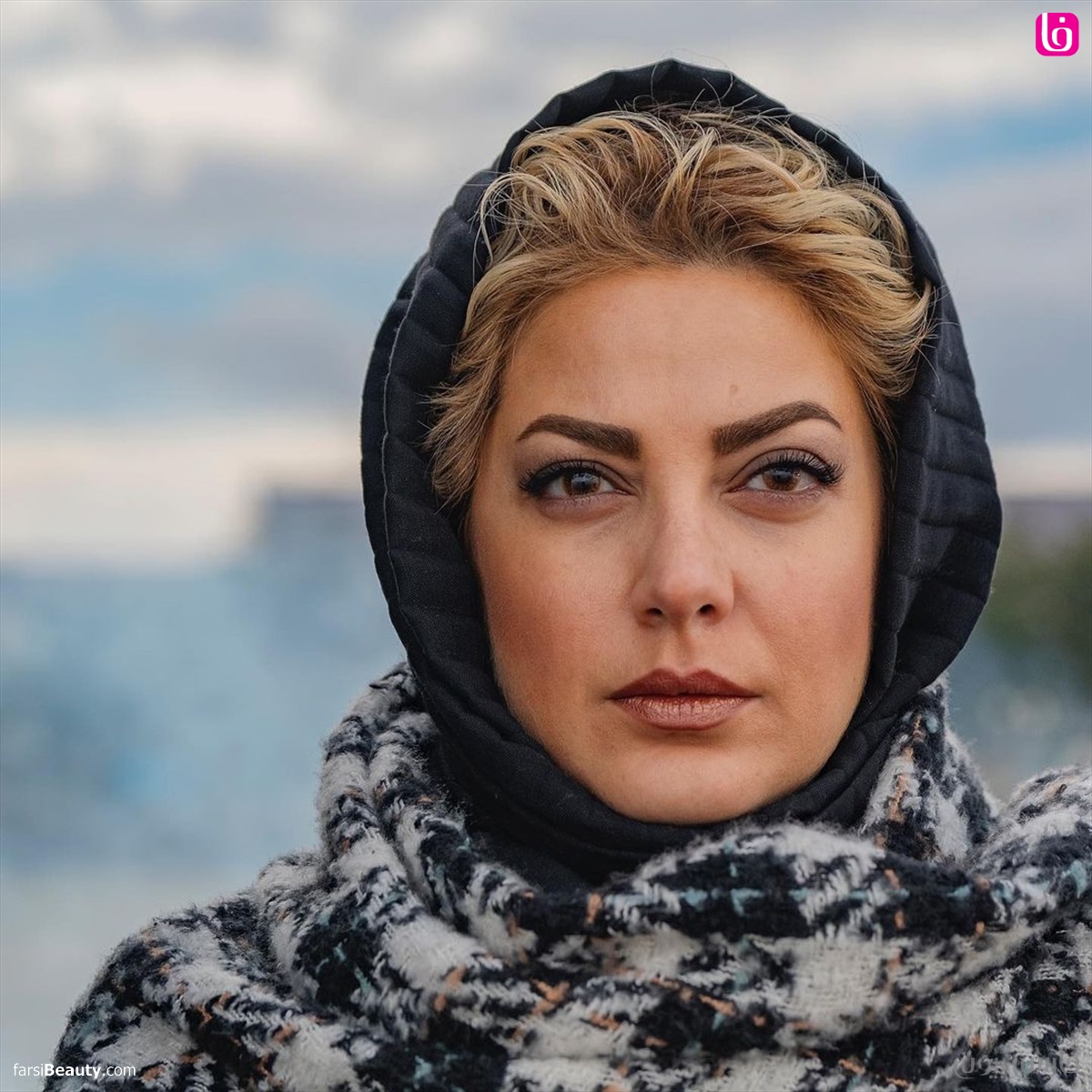 بیوگرافی طناز طباطبایی بازیگر اردیبهشت ماهی تلویزیون و سینمای ایران